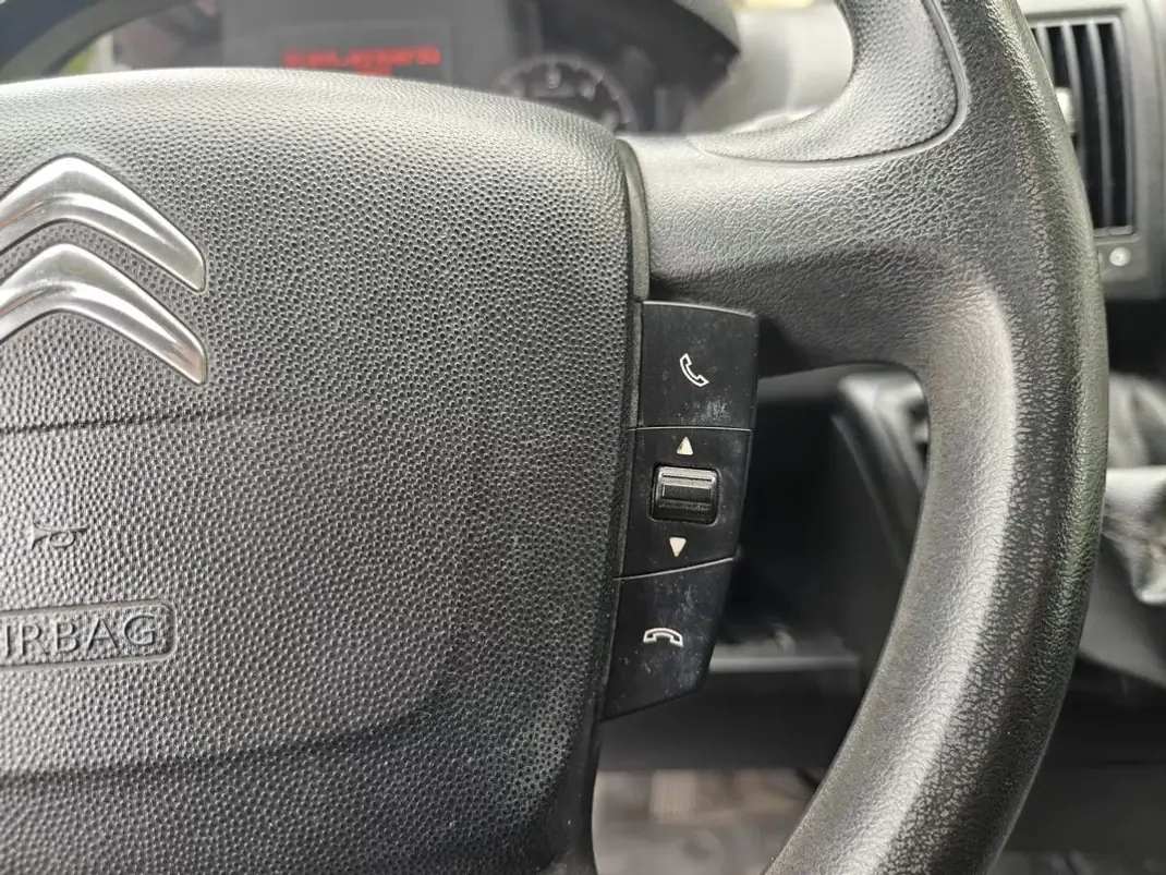 Citroën JUMPER 2.0 Blue Hdi L 2 H 2 2020 - 21490 EUR, 89300 km - AUTO.MOTO.pt - 89300km - foto 24 de 31