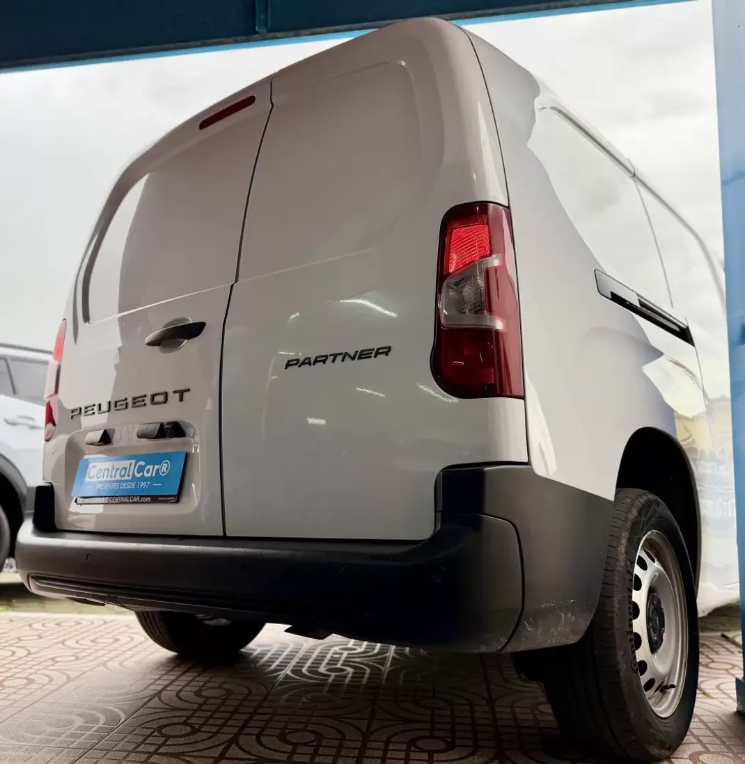 Peugeot 2024 - 18950 EUR, 82000 km - AUTO.MOTO.pt - 82000km - foto 11 de 24