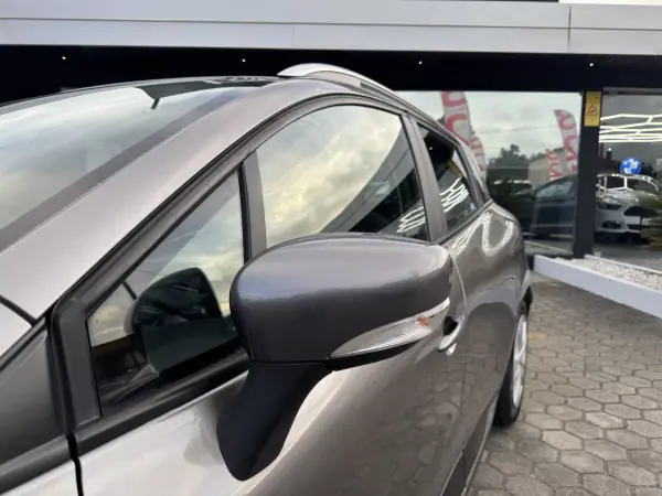 Renault Clio Sport Tourer 2015 - 8990 EUR, 211000 km - AUTO.MOTO.pt - 211000km - foto 21 de 33