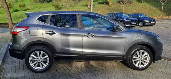 Nissan Qashqai 2014 - 12950 EUR, 150000 km - AUTO.MOTO.pt - 150000km - foto 8 de 25