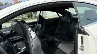 Mercedes-Benz E 250 2010 - 18500 EUR, 0 km - AUTO.MOTO.pt - foto 44 de 56