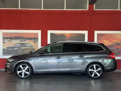 Peugeot 308 SW 2018 - 14990 EUR, 125082 km - AUTO.MOTO.pt - 125082km - foto 6 de 20