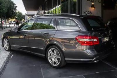 Mercedes-Benz E 250 2010 - 12990 EUR, 273813 km - 273813km - foto 3 de 36