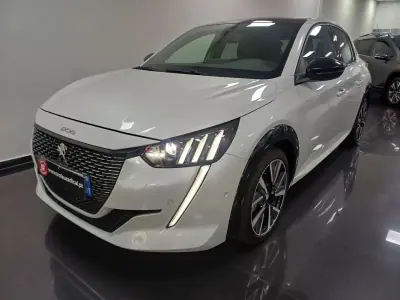 Peugeot 208 2021 - 14990 EUR, 80000 km - foto 5 de 31