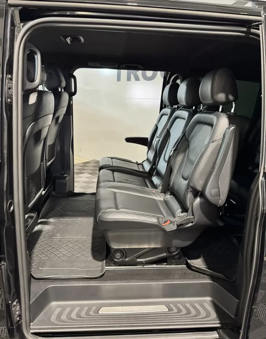 Mercedes-Benz V 250 2019 - 57500 EUR, 110504 km - 110504km - foto 31 de 71