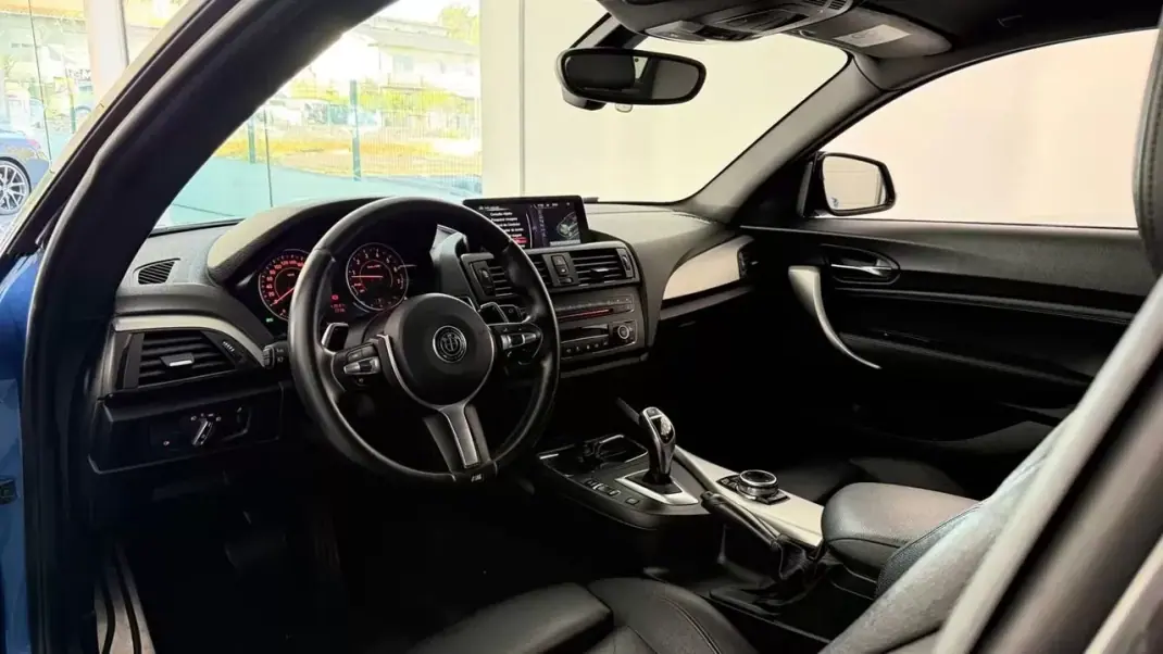 BMW M235i 2014 - 32990 EUR, 133725 km - 133725km - foto 17 de 30