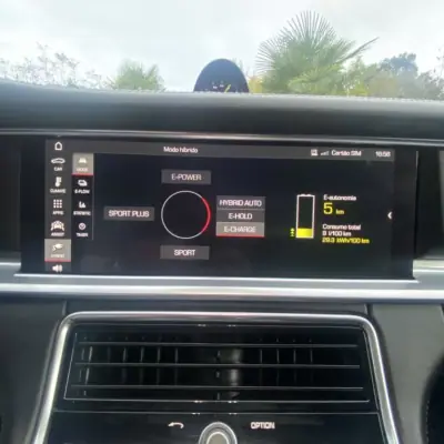 Porsche Panamera Sport Turismo 2019 - 69990 EUR, 210000 km - AUTO.MOTO.pt - 210000km - foto 21 de 50