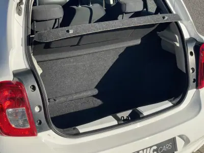 Nissan Micra 2016 — foto 6 de 24