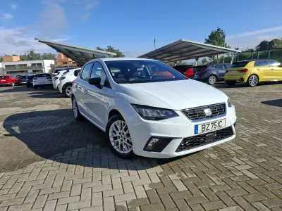 SEAT Ibiza 2023 - 18250 EUR, 32700 km - AUTO.MOTO.pt - 32700km - foto 4 de 28