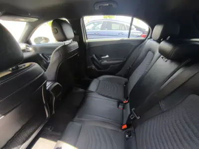 Mercedes-Benz A 180 2020 - 21450 EUR, 139000 km - AUTO.MOTO.pt - 139000km - foto 6 de 10