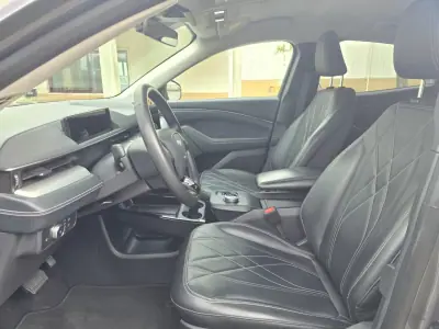 Ford Mustang Mach-E 2021 - 29950 EUR, 92000 km - AUTO.MOTO.pt - 92000km - foto 8 de 18