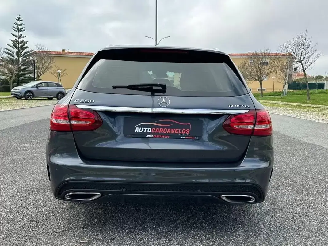 Mercedes-Benz C 250 2015 - 24450 EUR, 115000 km - AUTO.MOTO.pt - 115000km - foto 7 de 51