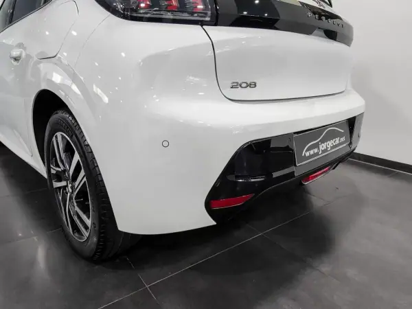Peugeot 208 2021 - 13990 EUR, 57000 km - AUTO.MOTO.pt - 57000km - foto 20 de 35