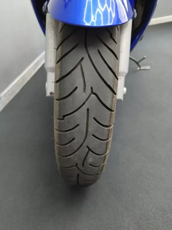 Yamaha FJR 1300 2001 - 5600 EUR, 82000 km - AUTO.MOTO.pt - 82000km - foto 9 de 26