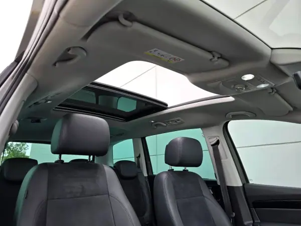 Volkswagen Sharan 2019 - 29700 EUR, 115600 km - AUTO.MOTO.pt - 115600km - foto 15 de 52