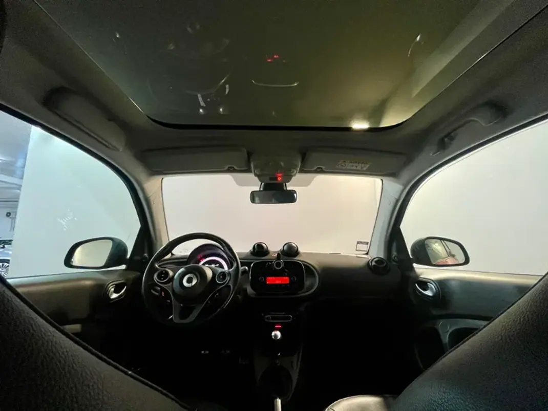 Smart 2016 - 10450 EUR, 91000 km - AUTO.MOTO.pt - 91000km - foto 2 de 26