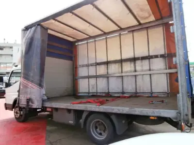 Mitsubishi Canter 3.0 TD 145cv 3LUG 2007 - 16000 EUR, 132361 km - AUTO.MOTO.pt - 132361km - foto 10 de 10