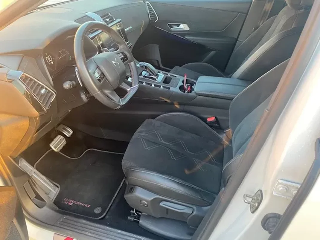 DS DS7 Crossback 2020 - 25990 EUR, 105000 km - AUTO.MOTO.pt - 105000km - foto 10 de 24