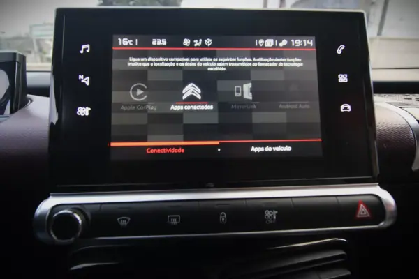 Citroën C4 Cactus 2018 - 13990 EUR, 113200 km - AUTO.MOTO.pt - 113200km - foto 18 de 30