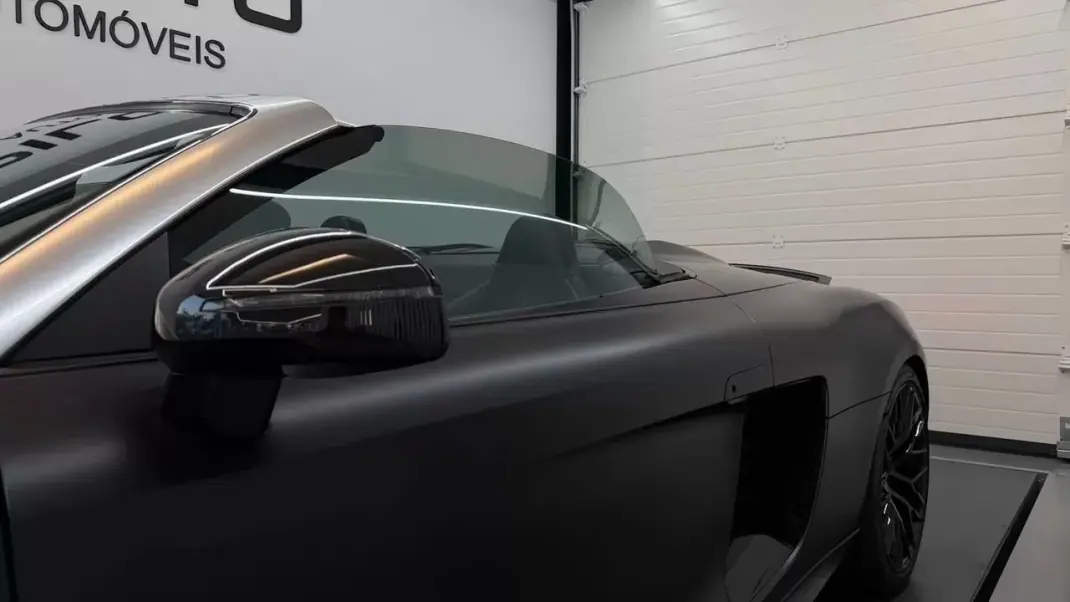Audi R8 Spyder 2012 - 119990 EUR, 88858 km - AUTO.MOTO.pt - 88858km - foto 5 de 24