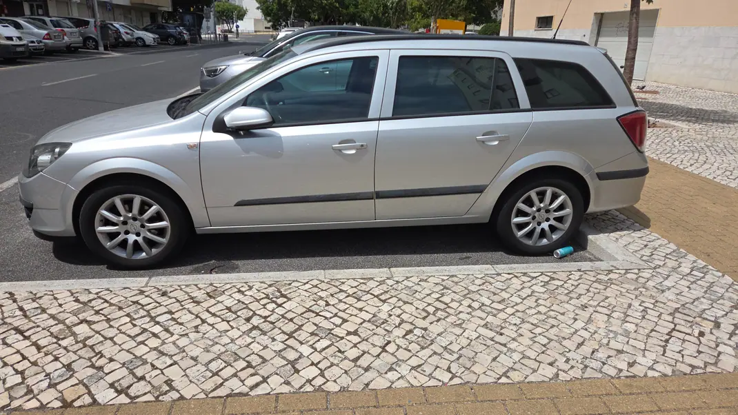 Opel Astra Caravan 2005 - 2500 EUR, 249000 km - 249000km - foto 11 de 12