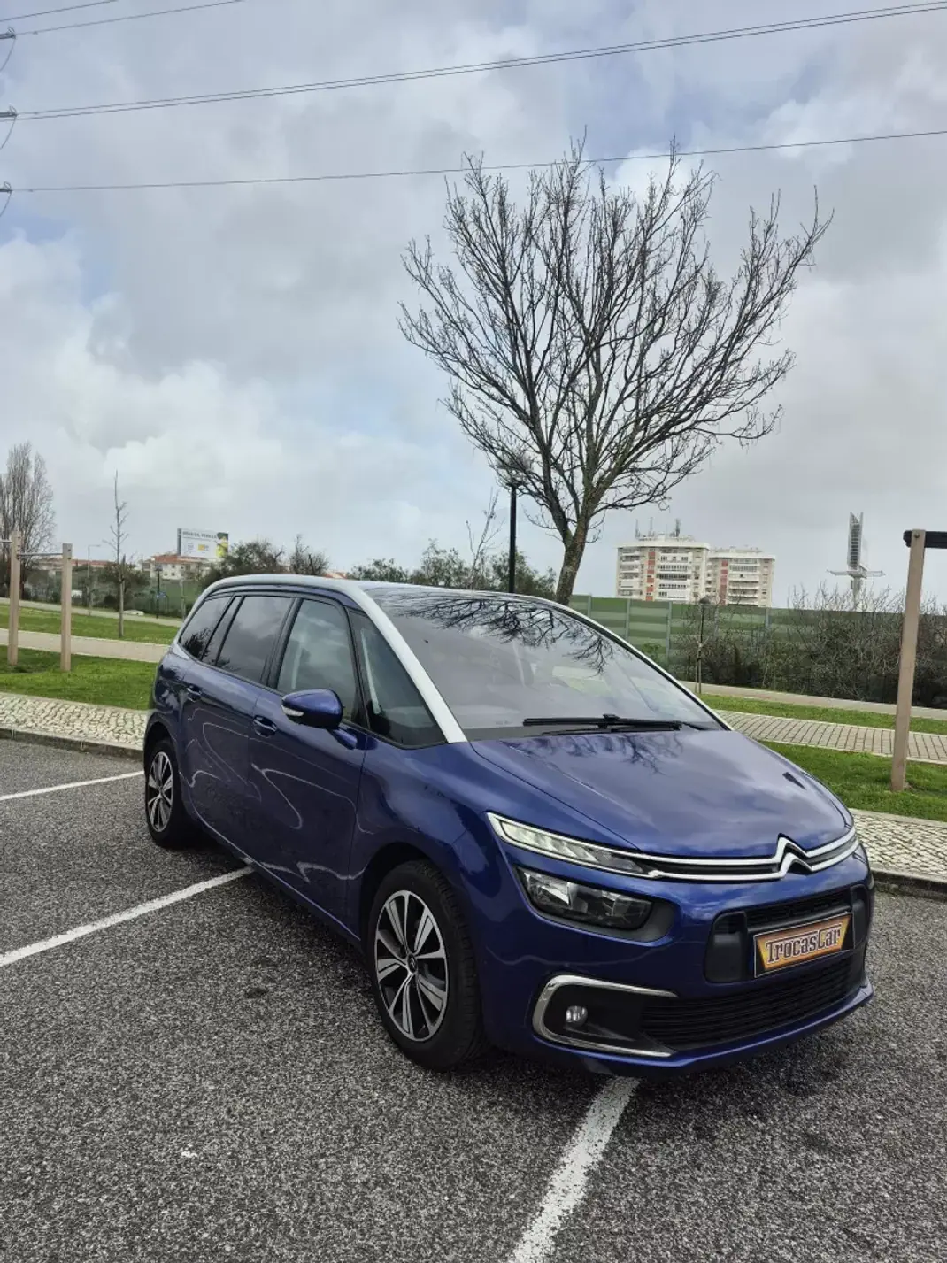Citroën C4 Grand Picasso 2018 - 11250 EUR, 210602 km - AUTO.MOTO.pt - 210602km - foto 11 de 13
