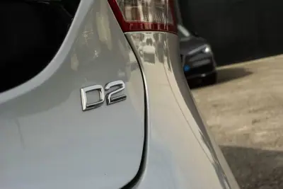 Volvo V40 2013 - 10999 EUR, 275270 km - AUTO.MOTO.pt - 275270km - foto 10 de 24