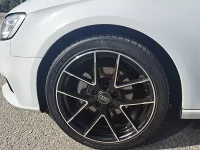 Audi A3 Sportback 2016 - 12900 EUR, 231290 km - AUTO.MOTO.pt - 231290km - foto 11 de 45