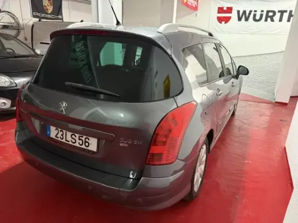 Peugeot 308 SW 2011 - 5900 EUR, 147177 km - AUTO.MOTO.pt - 147177km - foto 4 de 30