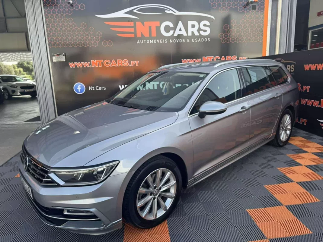 Volkswagen Passat Variant 2019 - 18900 EUR, 258985 km - AUTO.MOTO.pt - 258985km - foto 1 de 27