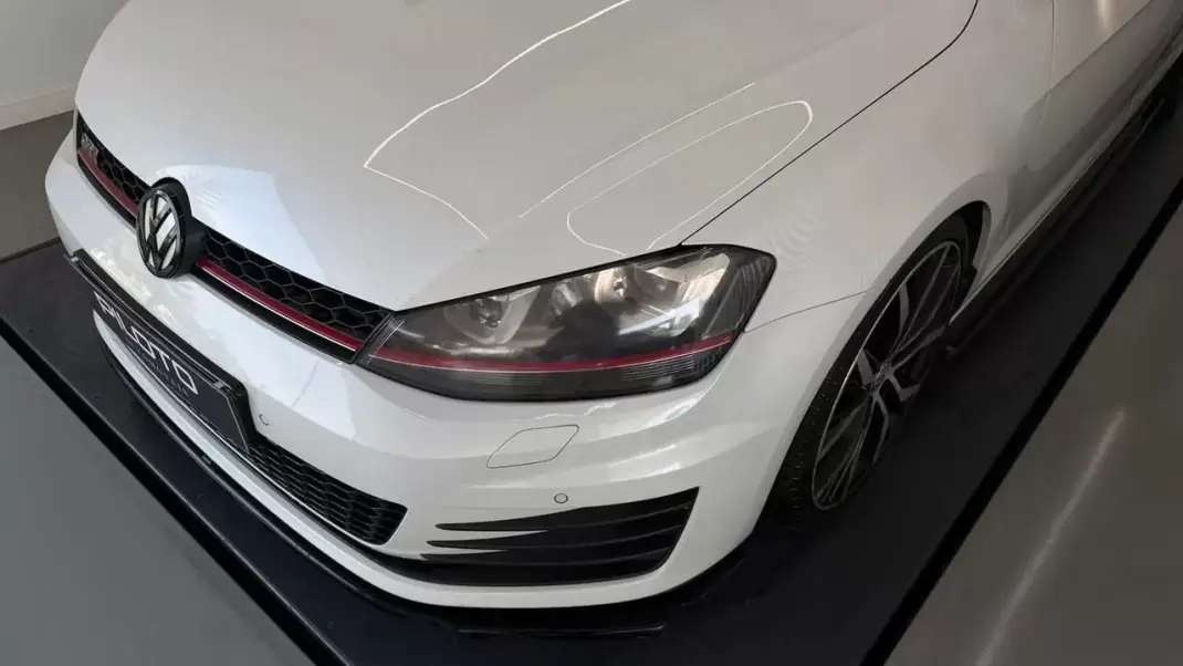 Volkswagen Golf 2013 - 20990 EUR, 163534 km - AUTO.MOTO.pt - 163534km - foto 2 de 22