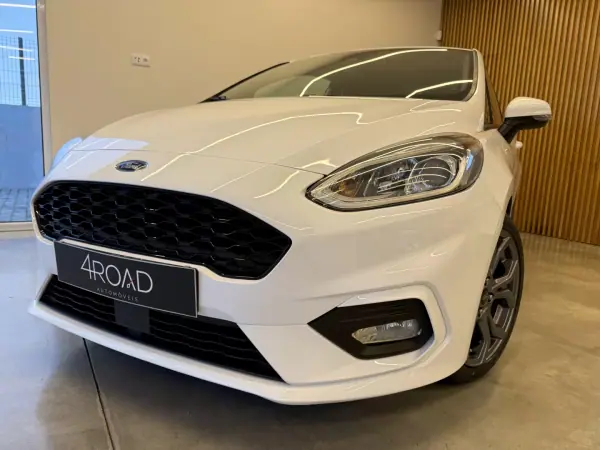 Ford Fiesta 2018 - 11000 EUR, 146800 km - AUTO.MOTO.pt - 146800km - foto 5 de 78