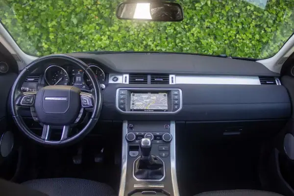 Land Rover Range Rover Evoque 2018 - 20900 EUR, 98000 km - AUTO.MOTO.pt - 98000km - foto 15 de 17