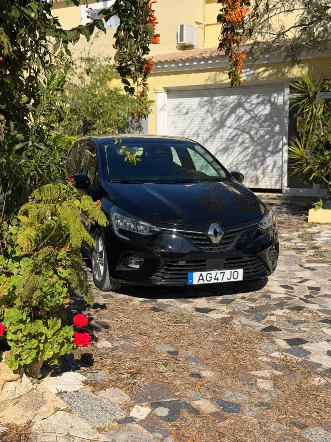Renault Clio 2021 - 14990 EUR, 161049 km - AUTO.MOTO.pt - 161049km - foto 1 de 9