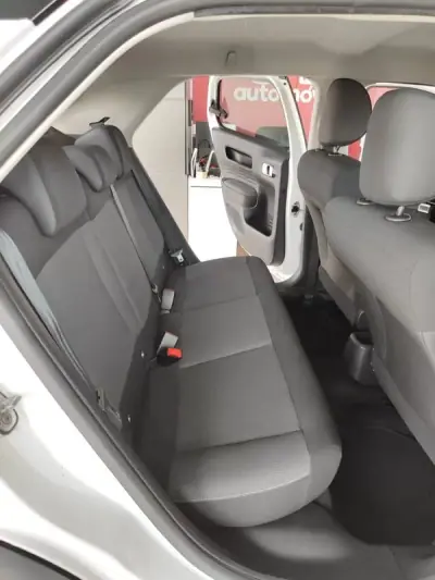 Citroën C4 Cactus 2018 - 9150 EUR, 106600 km - AUTO.MOTO.pt - 106600km - foto 19 de 37