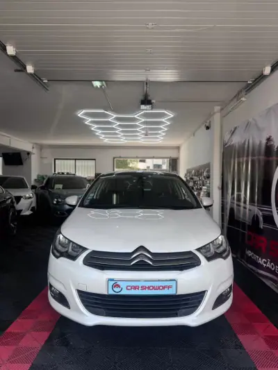Citroën C4 2017 - 9900 EUR, 156000 km - AUTO.MOTO.pt - 156000km - foto 2 de 13