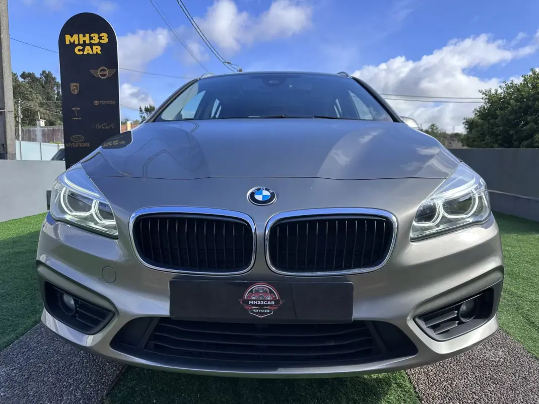 BMW 216 Gran Tourer 2015 - 14900 EUR, 180000 km - AUTO.MOTO.pt - 180000km - foto 8 de 77