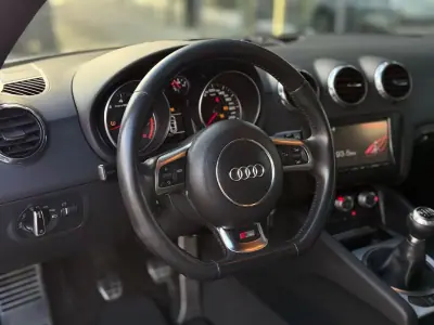 Audi TT Coupé 2012 - 17800 EUR, 185000 km - AUTO.MOTO.pt - 185000km - foto 11 de 25