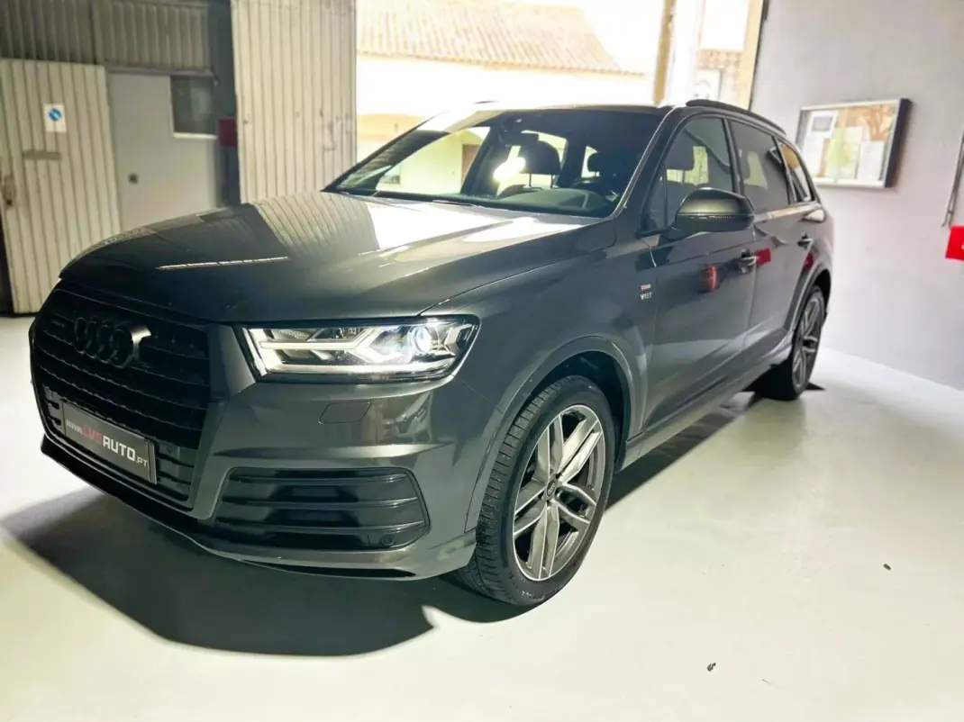 Audi Q7 2016 - 41000 EUR, 139000 km - AUTO.MOTO.pt - 139000km - foto 1 de 44