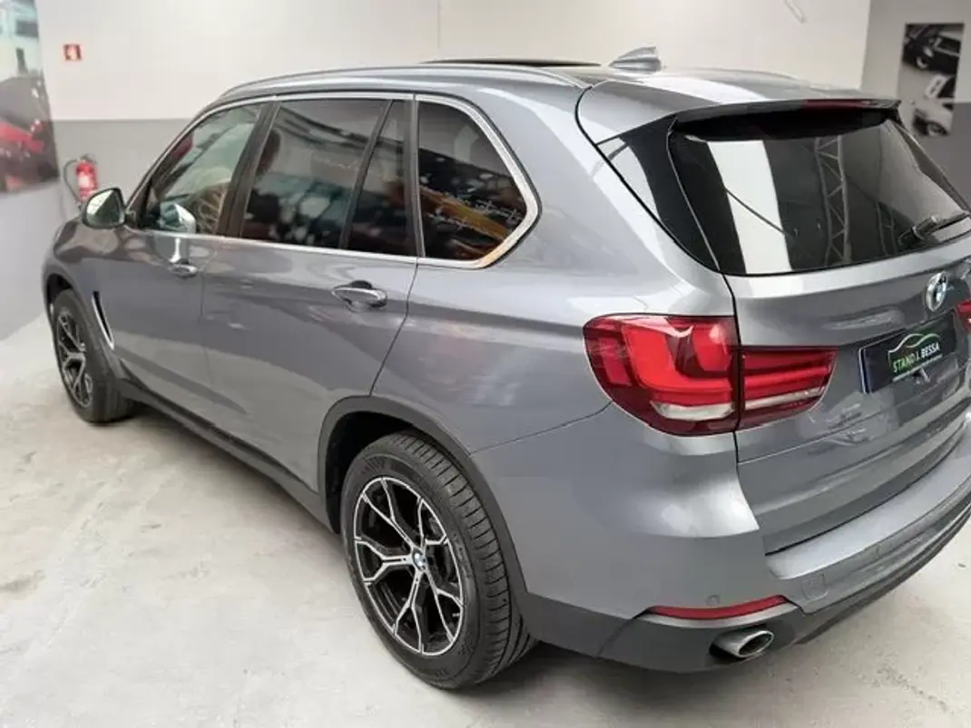 BMW X5 2015 - 25750 EUR, 162000 km - 162000km - foto 5 de 15