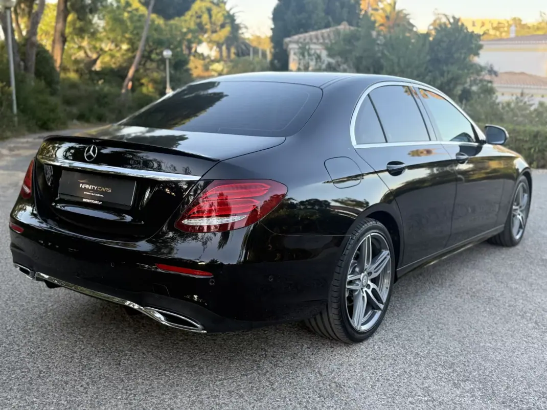 Mercedes-Benz E 220 2017 - 28999 EUR, 60000 km - AUTO.MOTO.pt - 60000km - foto 11 de 24