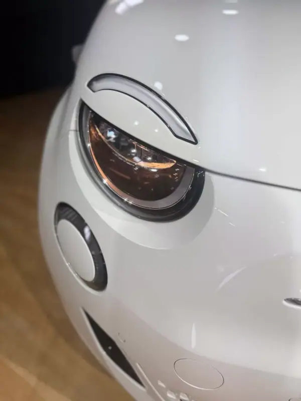 Fiat 500e 2021 - 16999 EUR, 18600 km - 18600km - foto 5 de 16