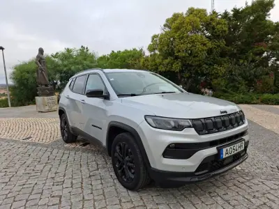 Jeep Compass 2022 - 23900 EUR, 94325 km - 94325km - foto 27 de 28