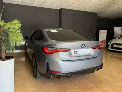 BMW i4 2022 - 36500 EUR, 76874 km - AUTO.MOTO.pt - 76874km - foto 4 de 18