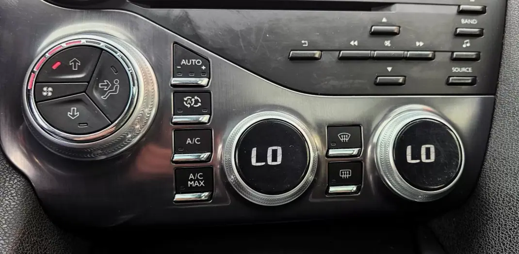 Citroën DS5 2014 - 13999 EUR, 160000 km - AUTO.MOTO.pt - 160000km - foto 19 de 29