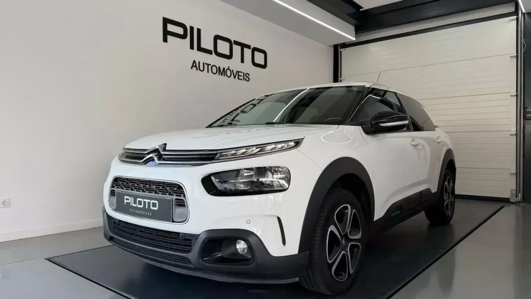 Citroën C4 Cactus 2020 - 10990 EUR, 176794 km - AUTO.MOTO.pt - 176794km - foto 1 de 27