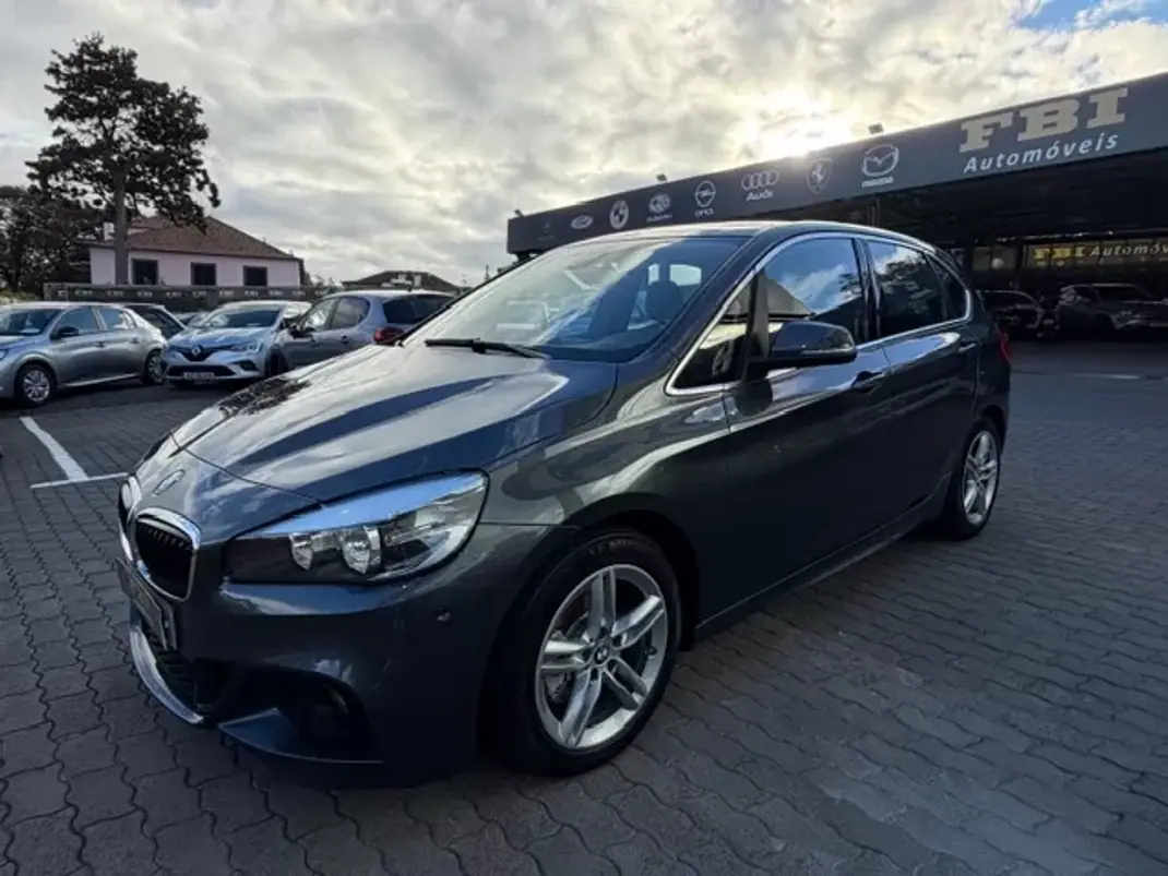BMW 216 Active Tourer 2016 - 17900 EUR, 88780 km - AUTO.MOTO.pt - 88780km - foto 1 de 12