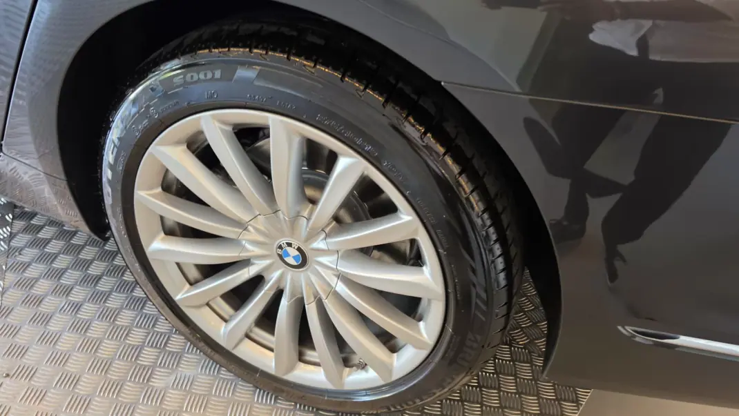 BMW 730 2016 - 29900 EUR, 188987 km - AUTO.MOTO.pt - 188987km - foto 35 de 69