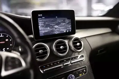 Mercedes-Benz C 220 2016 - 26900 EUR, 178412 km - AUTO.MOTO.pt - 178412km - foto 13 de 22