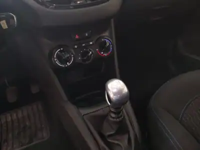 Peugeot 208 2018 - 14900 EUR, 144000 km - AUTO.MOTO.pt - 144000km - foto 9 de 13